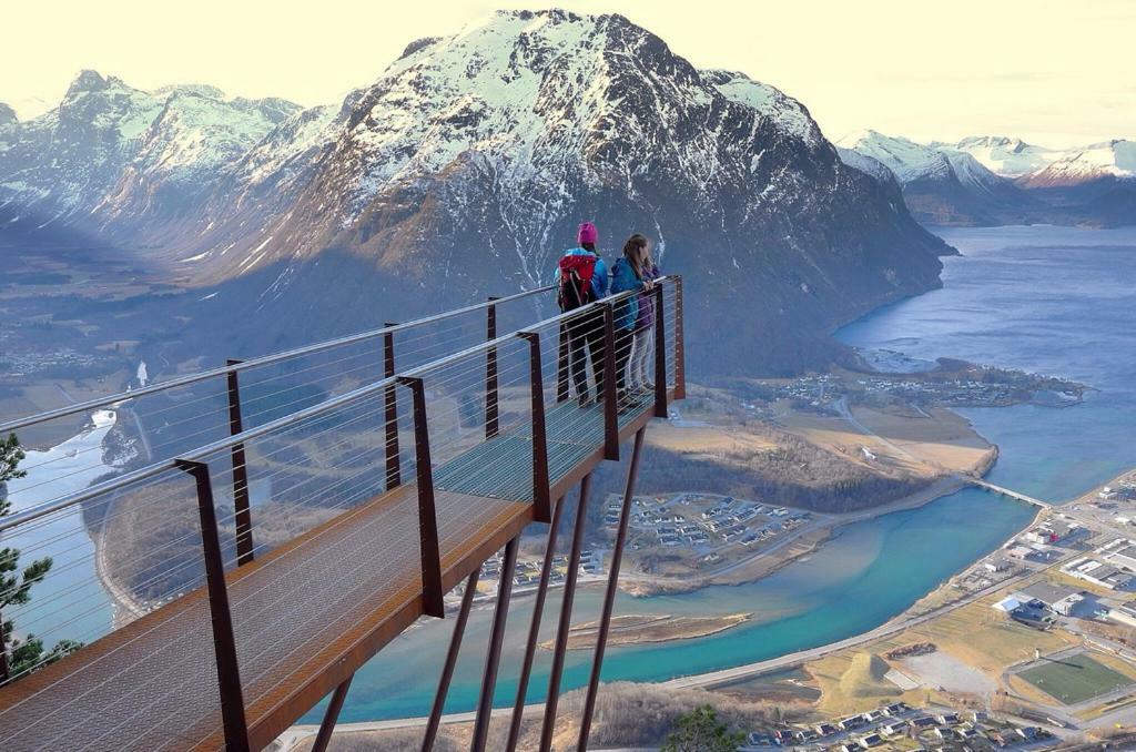 Apartment Dreamvalley Isfjorden Extérieur photo